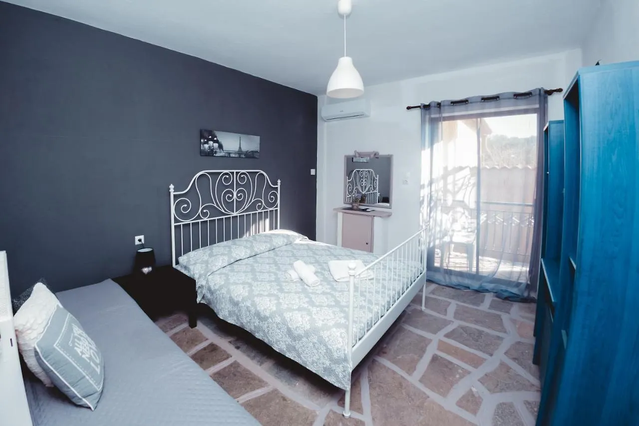 Country house Room Nine Nea Kallikrateia