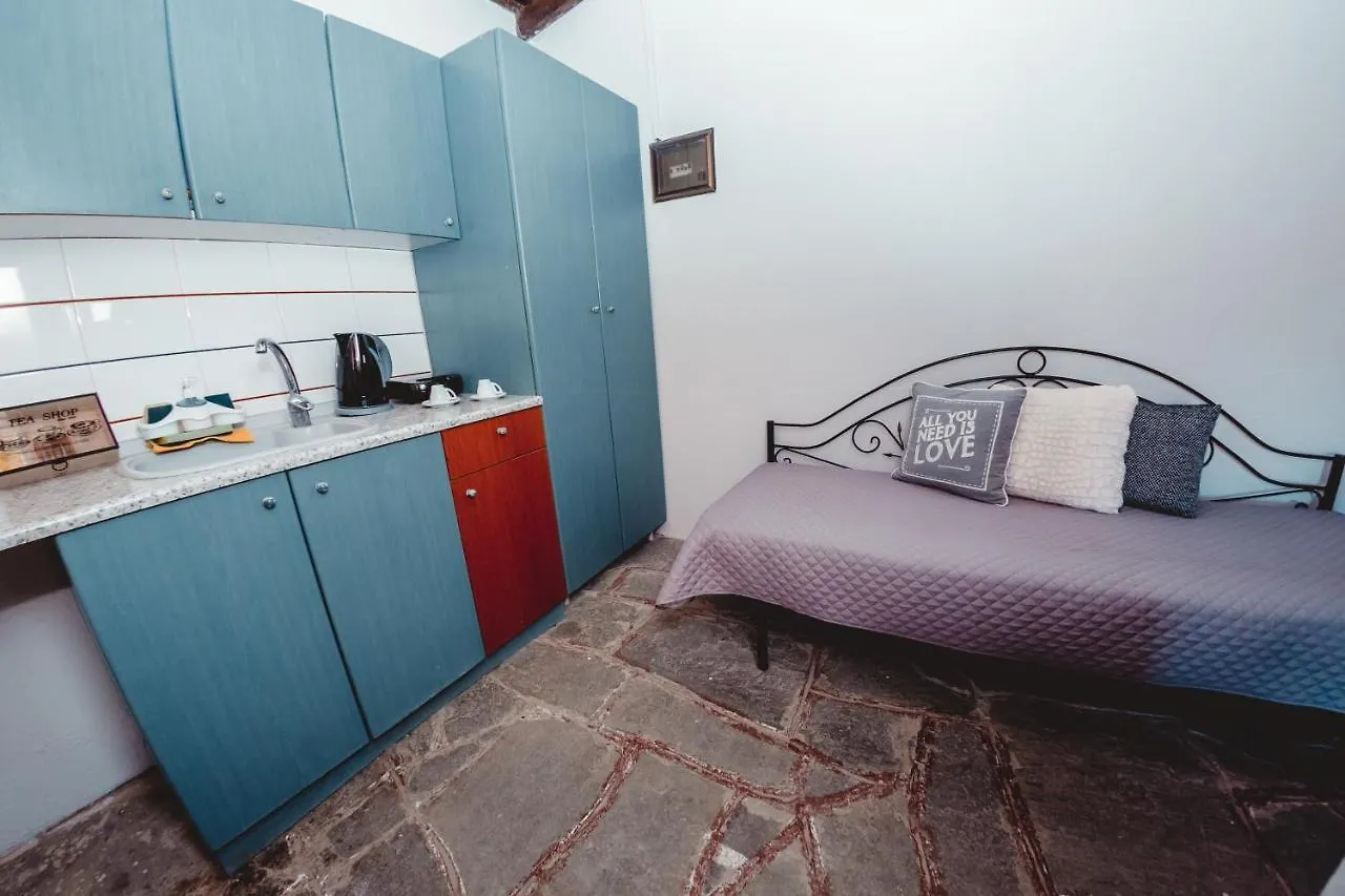 Room Nine Nea Kallikrateia 0*,